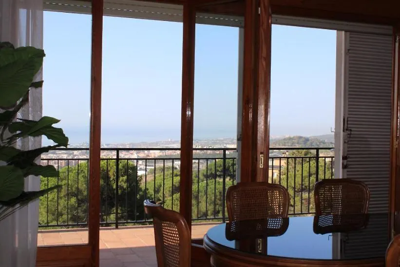 Villa Maresme & Villa Rosa ماتارو بيت خشبي