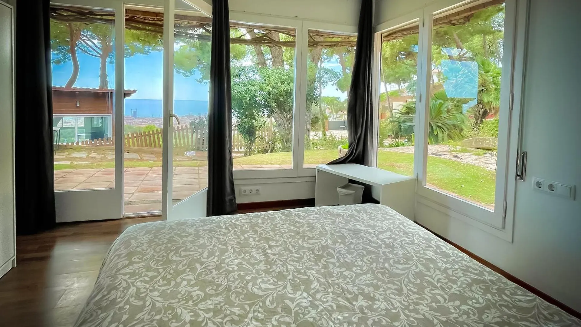 Villa Maresme & Villa Rosa ماتارو إسبانيا