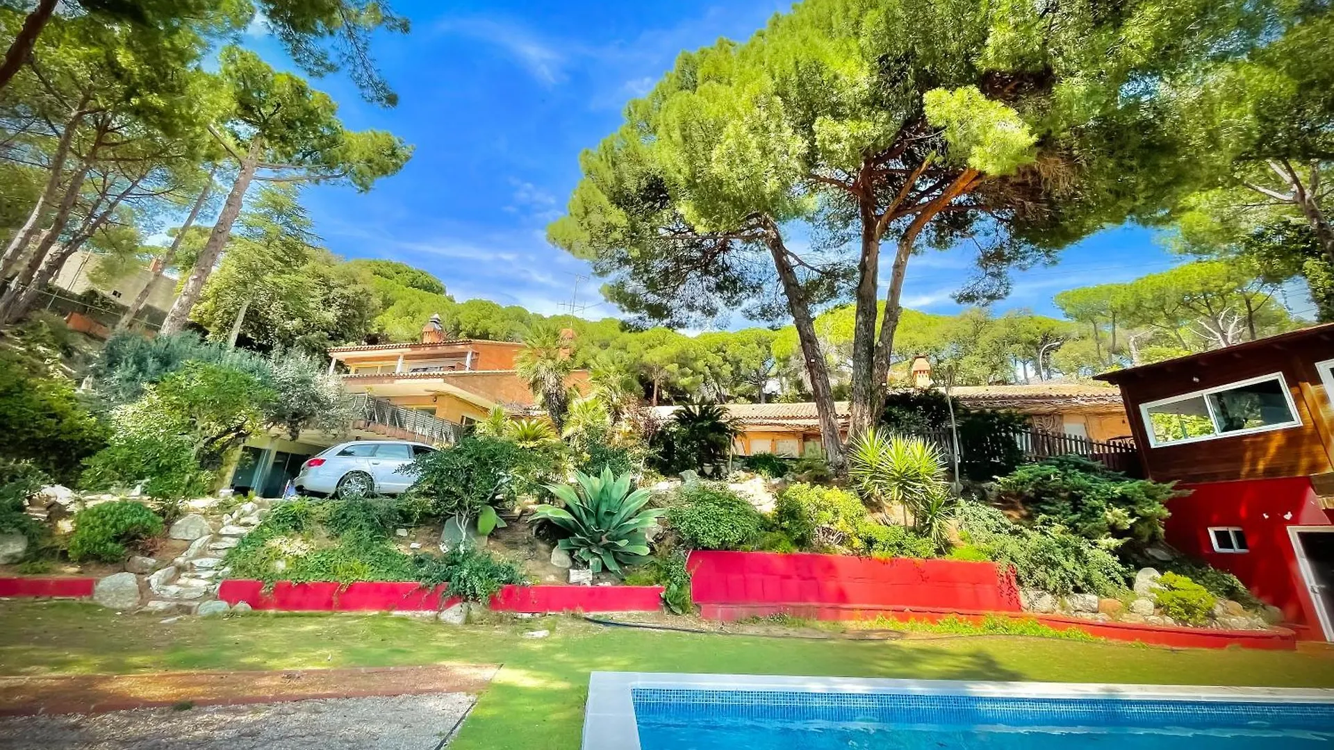 Villa Maresme & Villa Rosa Mataro 0*,  Spain